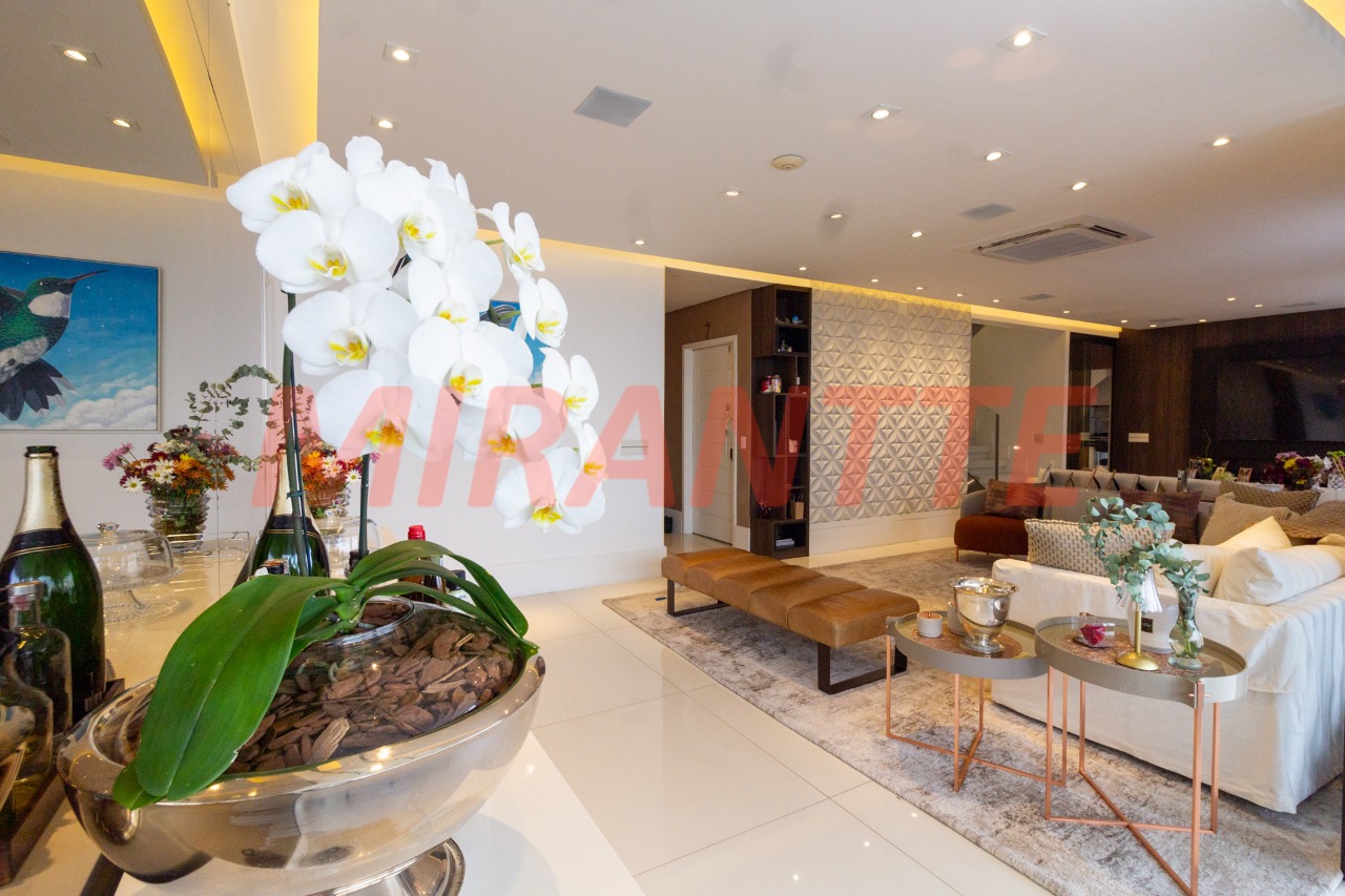 Cobertura de 306m² com 3 quartos em Santana