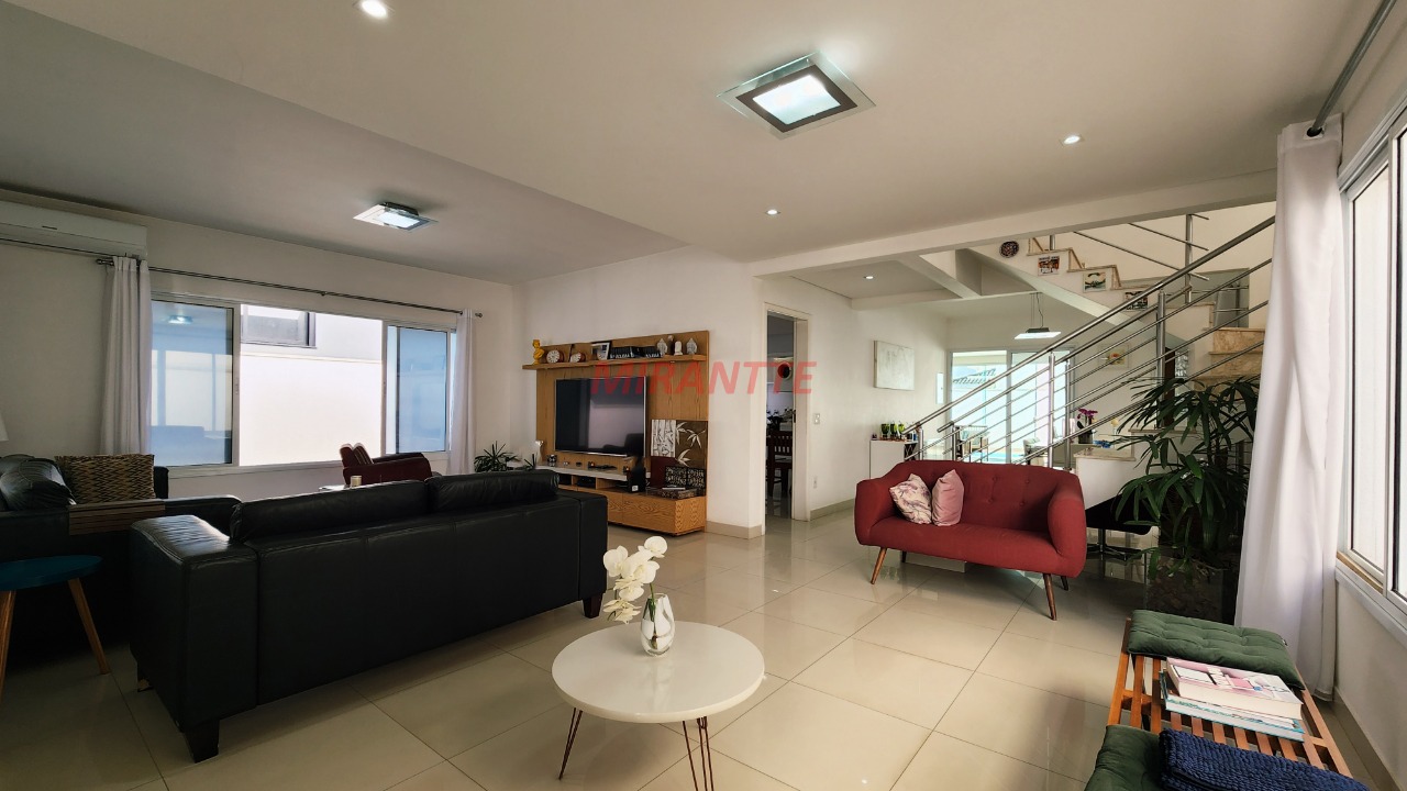 Cond. fechado de 269m² com 3 quartos em Engordadouro