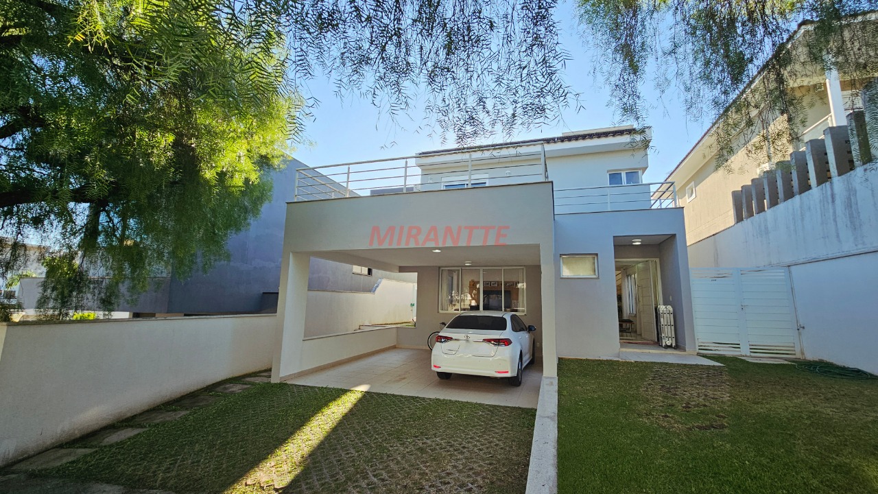 Cond. fechado de 269m² com 3 quartos em Engordadouro