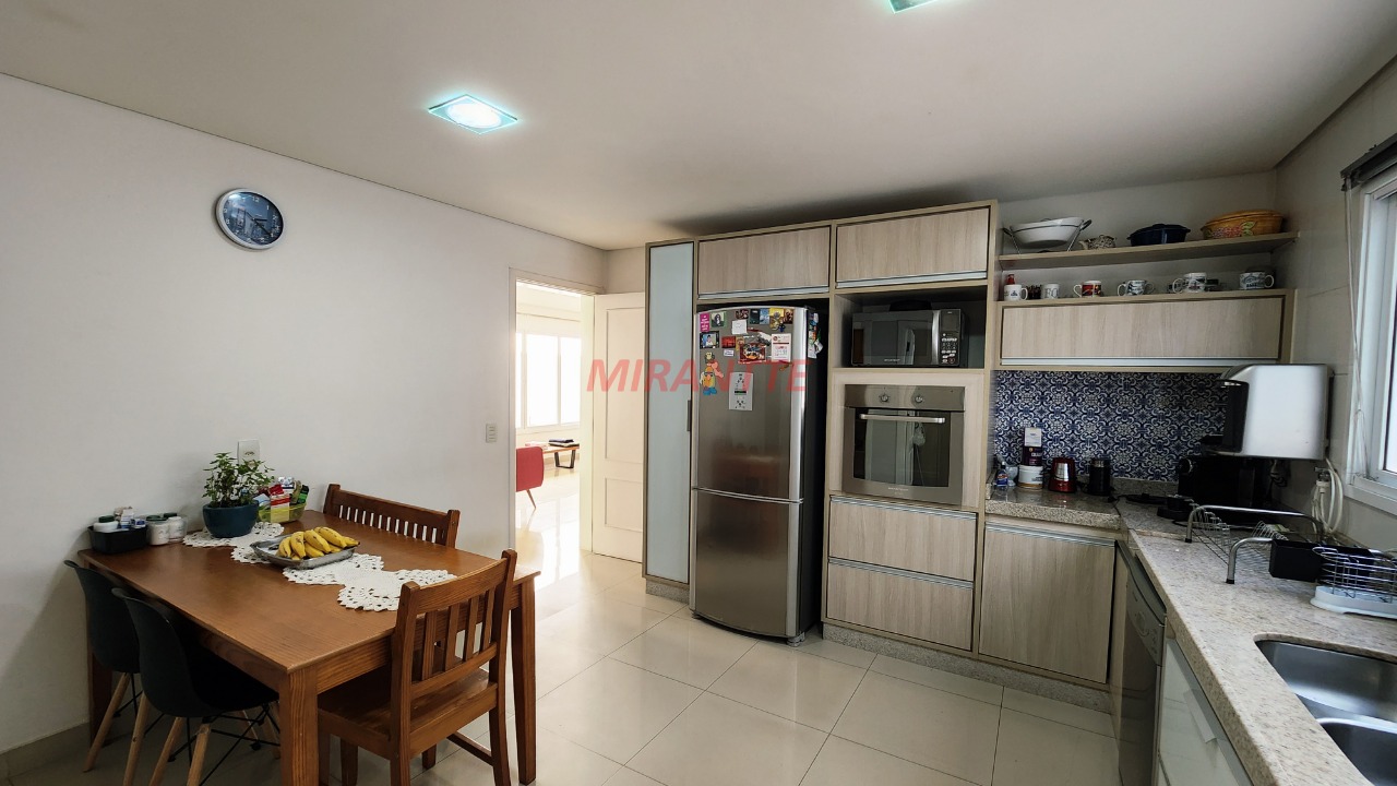 Cond. fechado de 269m² com 3 quartos em Engordadouro