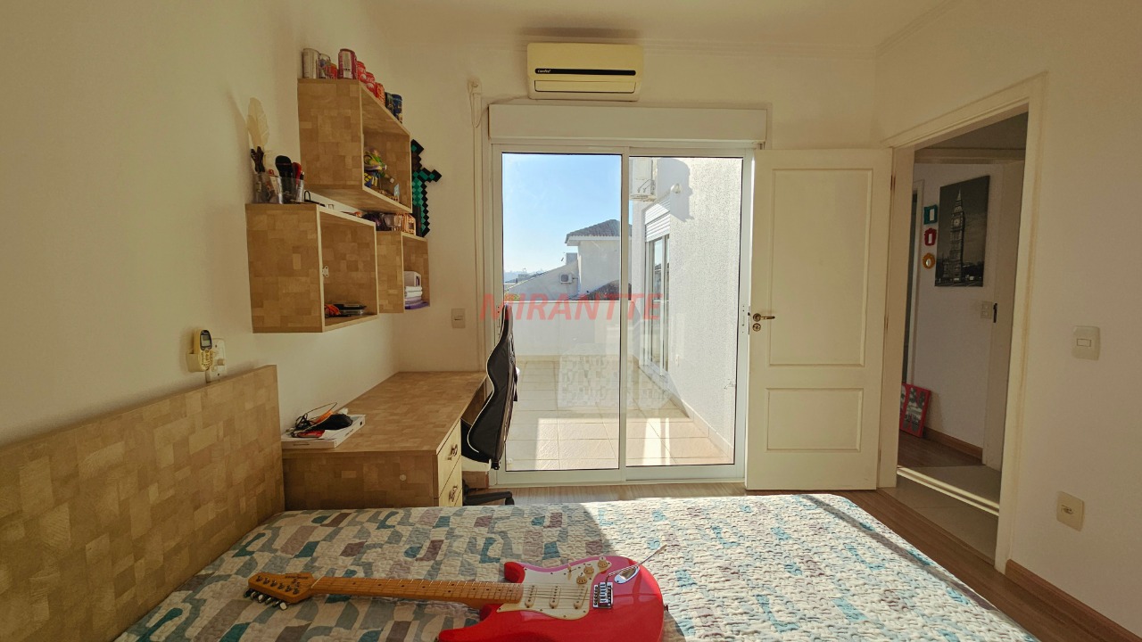 Cond. fechado de 269m² com 3 quartos em Engordadouro