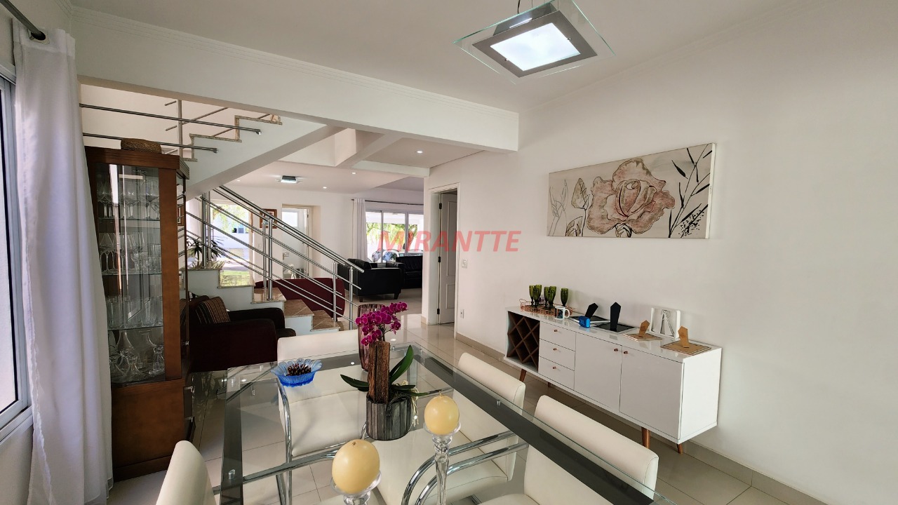 Cond. fechado de 269m² com 3 quartos em Engordadouro