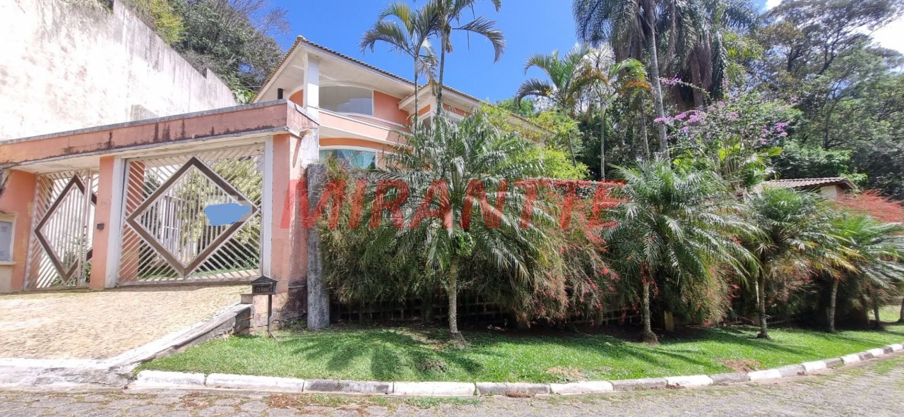 Cond. fechado de 539.55m² com 4 quartos em Roseira