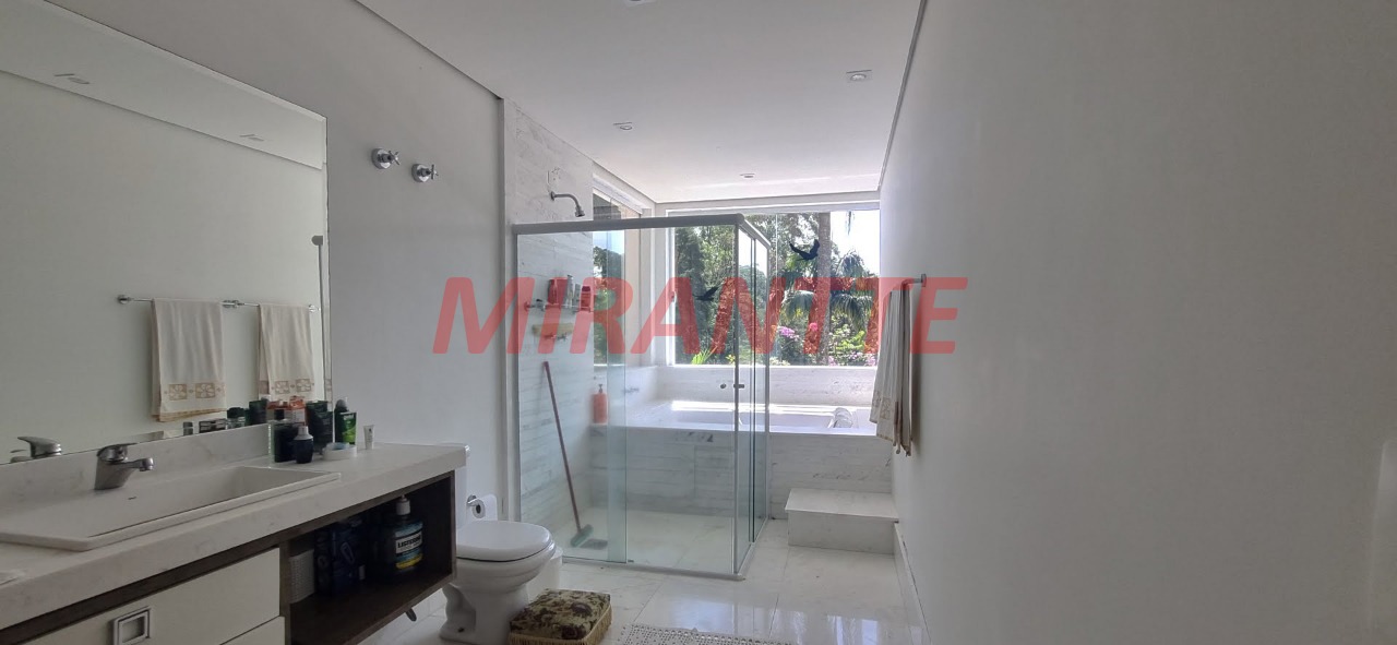 Cond. fechado de 539.55m² com 4 quartos em Roseira