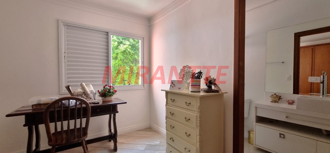 Cond. fechado de 539.55m² com 4 quartos em Roseira