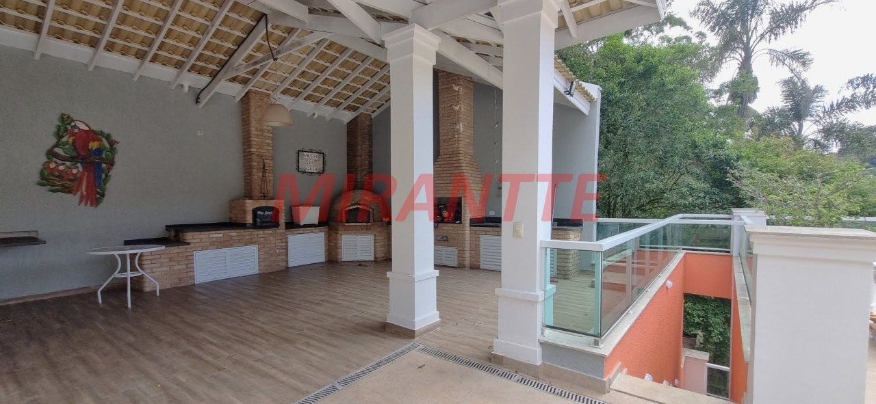 Cond. fechado de 539.55m² com 4 quartos em Roseira