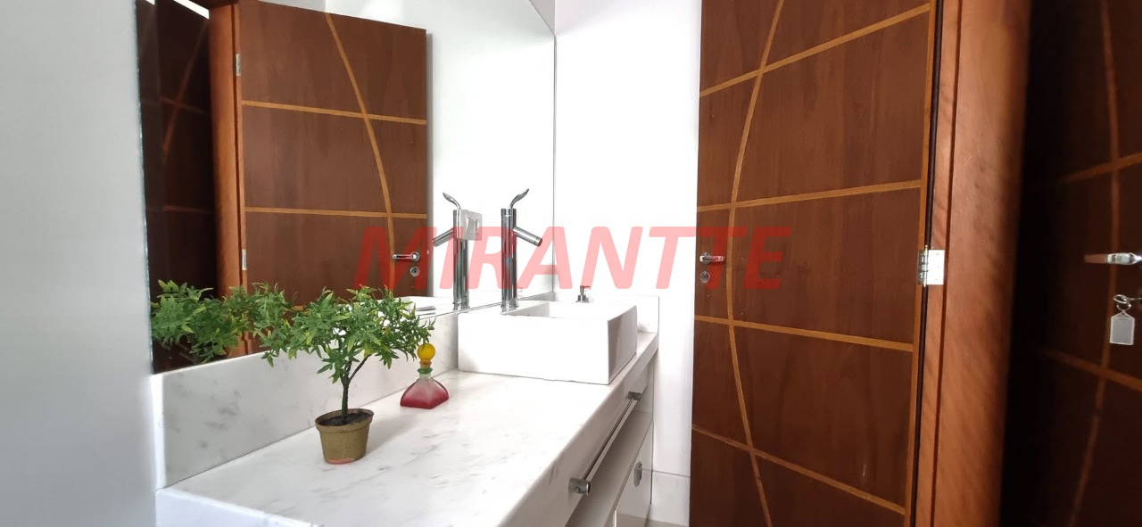 Cond. fechado de 539.55m² com 4 quartos em Roseira