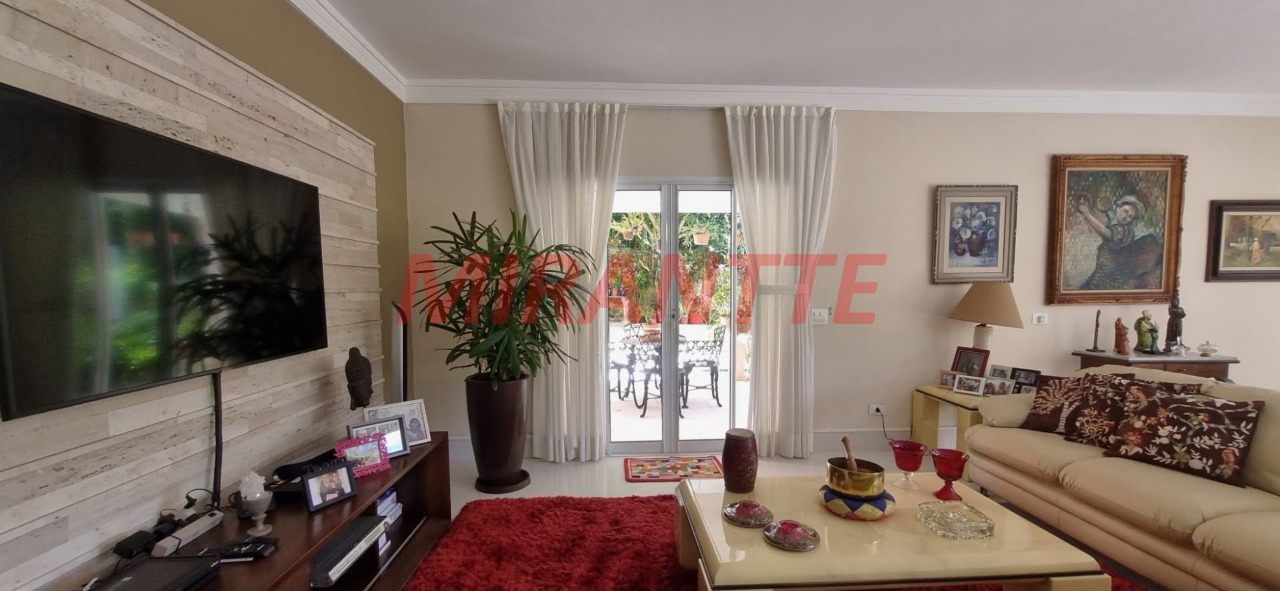 Cond. fechado de 539.55m² com 4 quartos em Roseira