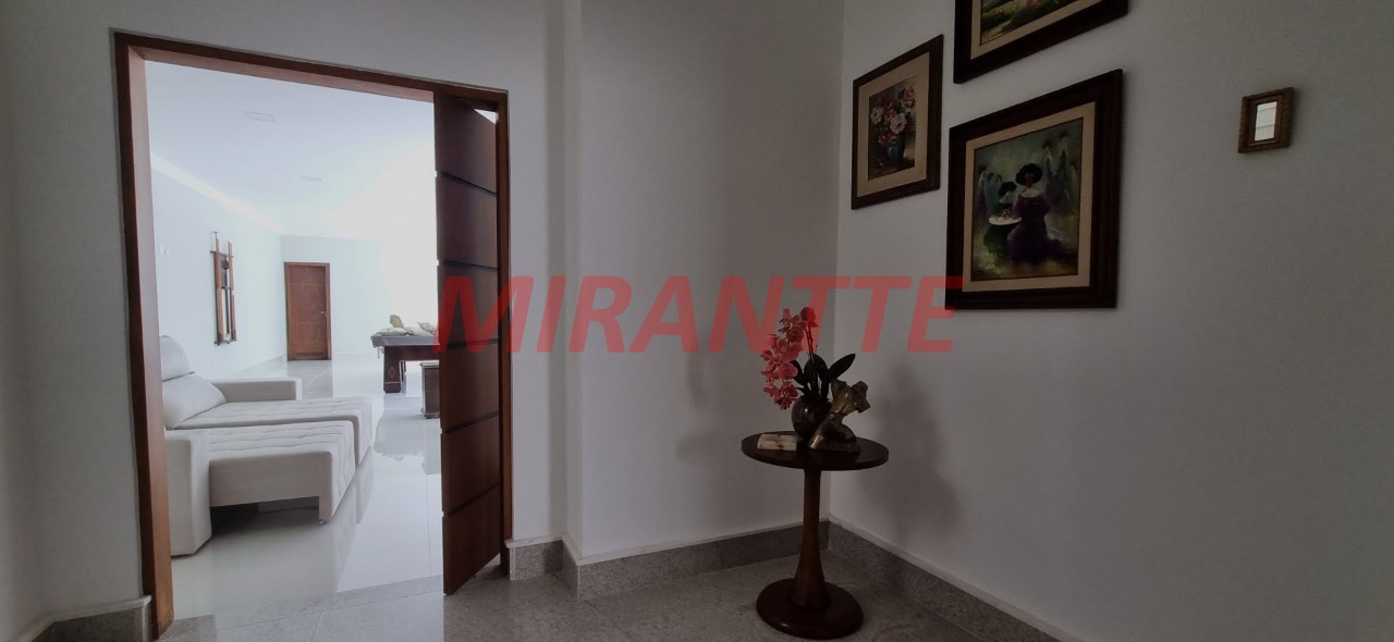 Cond. fechado de 539.55m² com 4 quartos em Roseira