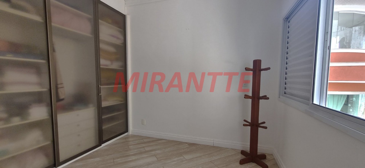 Cond. fechado de 539.55m² com 4 quartos em Roseira