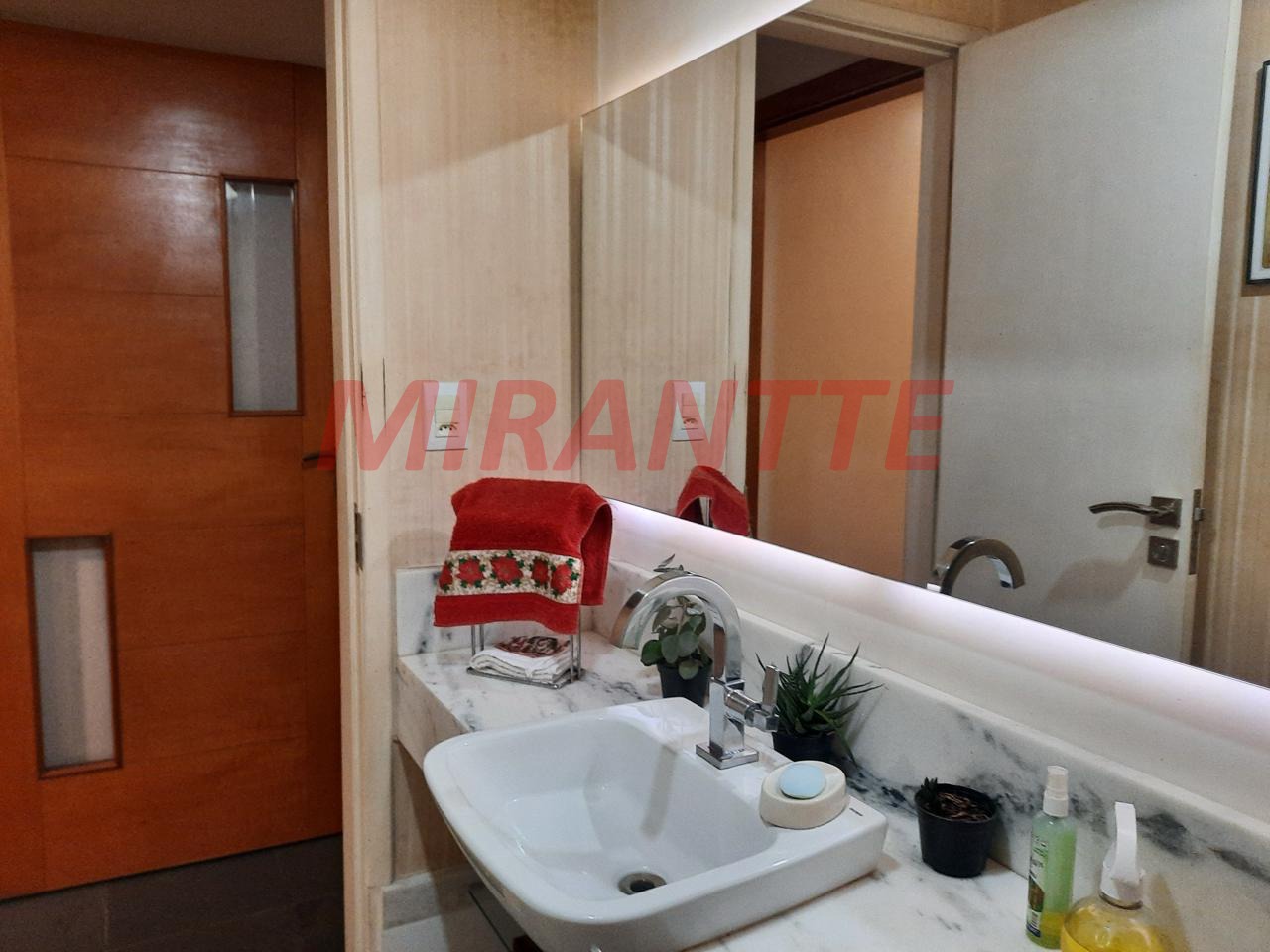 Sobrado de 180m² com 3 quartos em Parada Inglesa