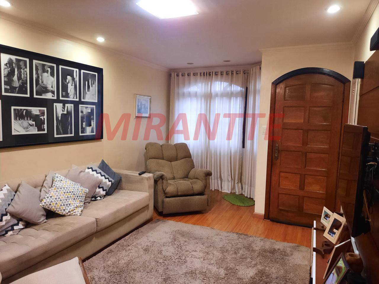 Sobrado de 180m² com 3 quartos em Parada Inglesa