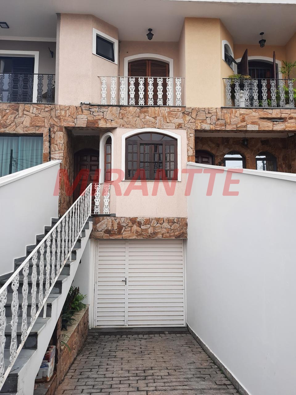 Sobrado de 180m² com 3 quartos em Parada Inglesa
