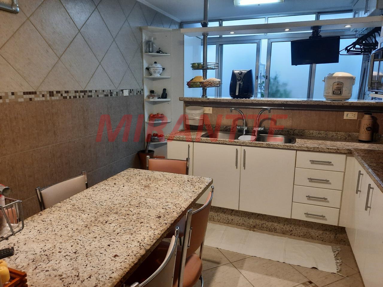 Sobrado de 180m² com 3 quartos em Parada Inglesa