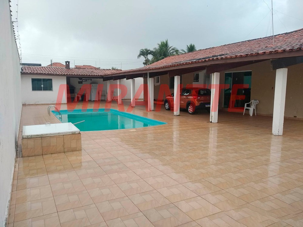 Casa terrea de 247.82m² com 4 quartos em Balneário Três Marias