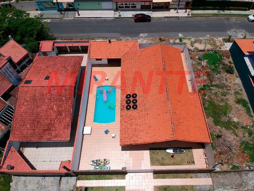 Casa terrea de 247.82m² com 4 quartos em Balneário Três Marias