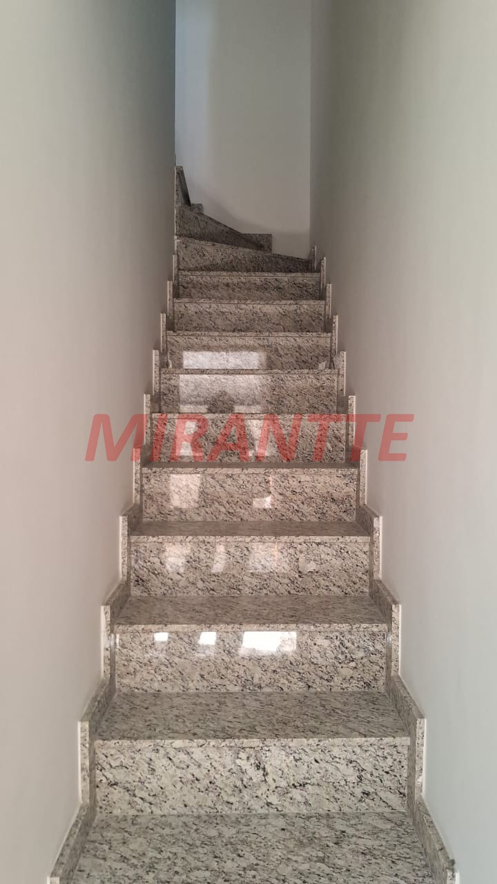 Sobrado de 62m² com 2 quartos em Vila Nilo