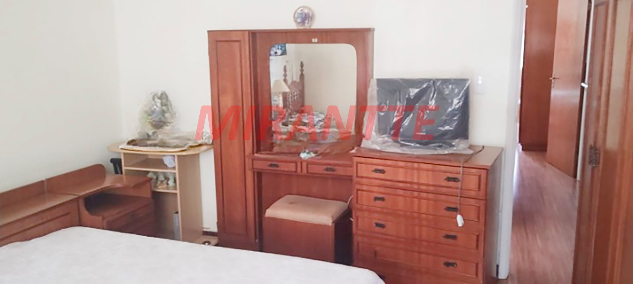 Sobrado de 160m² com 2 quartos em Santana