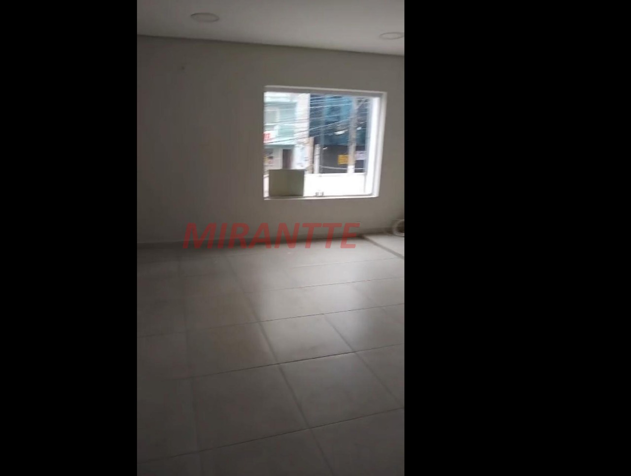 Comercial de 90m² em Água Fria