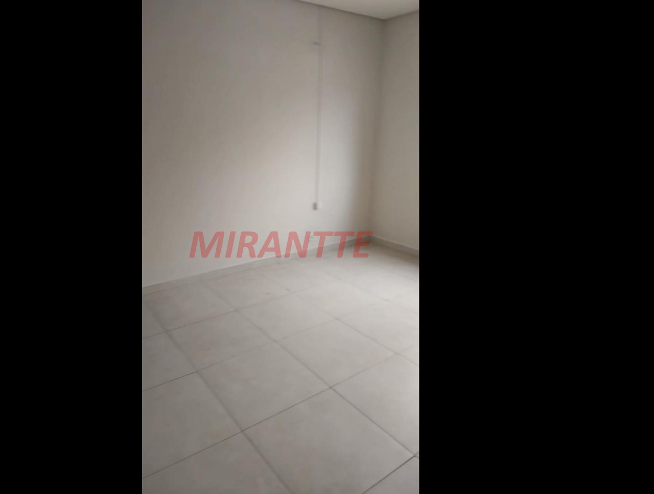 Comercial de 90m² em Água Fria