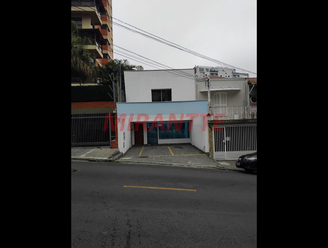 Comercial de 90m² em Água Fria