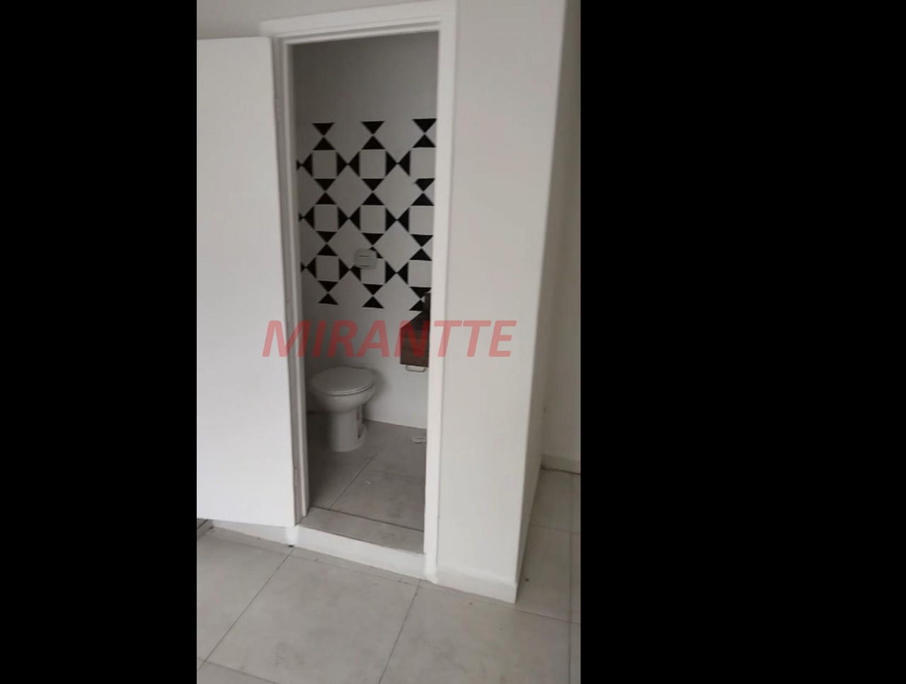 Comercial de 90m² em Água Fria