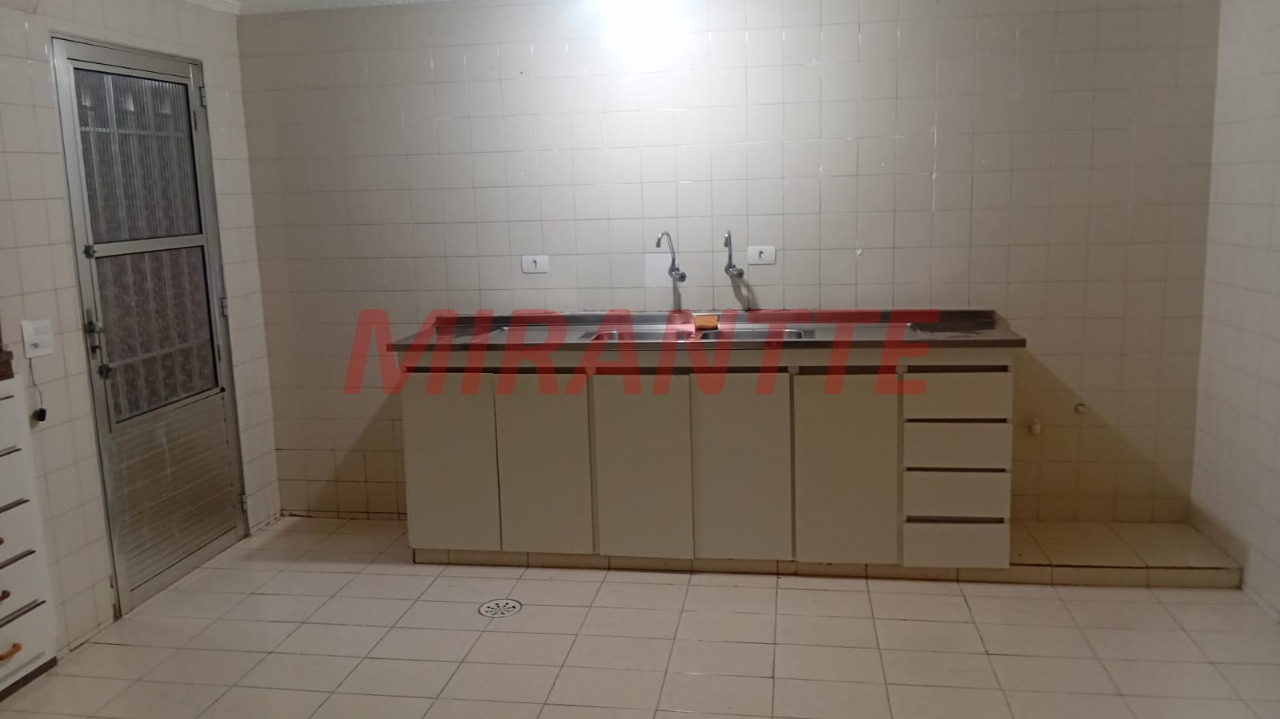 Sobrado de 157m² com 3 quartos em Vila Barbosa