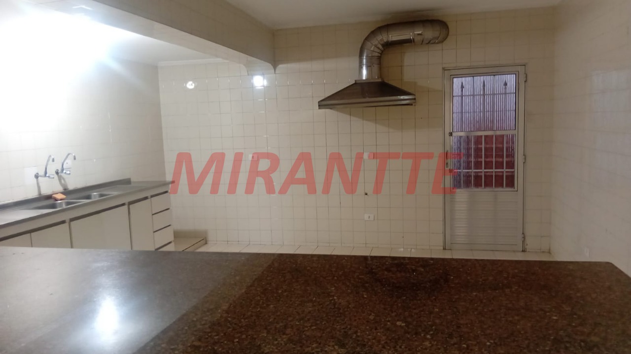 Sobrado de 157m² com 3 quartos em Vila Barbosa
