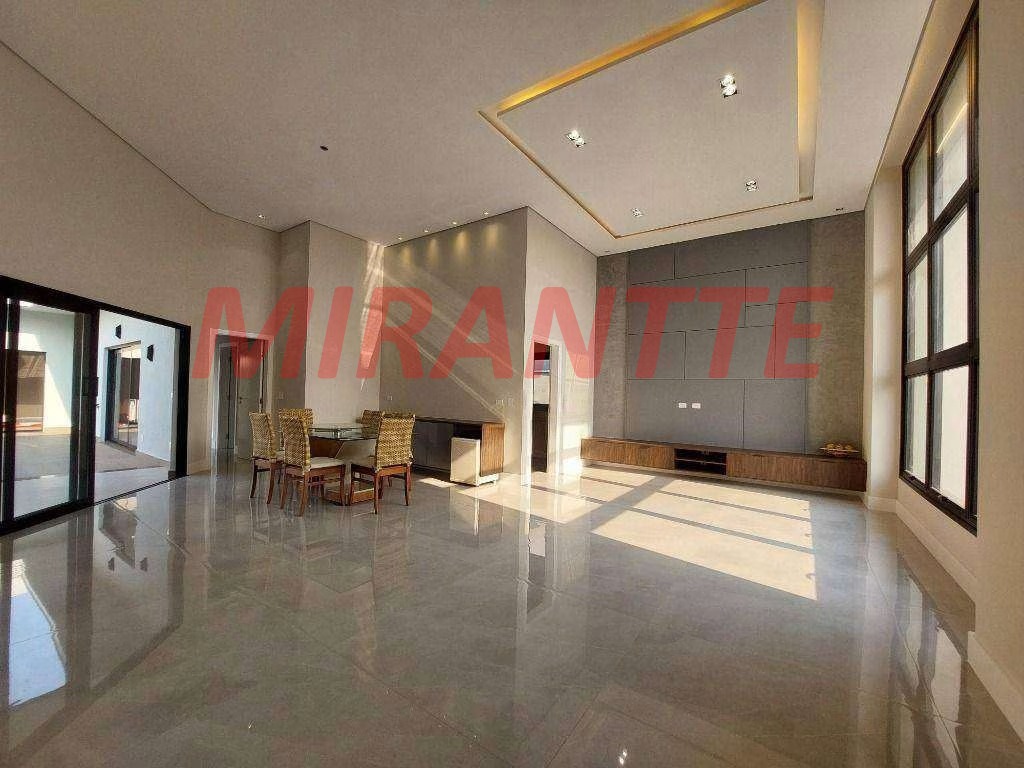 Casa terrea de 250m² com 3 quartos em Loteamento Residencial Jardim Villagio II