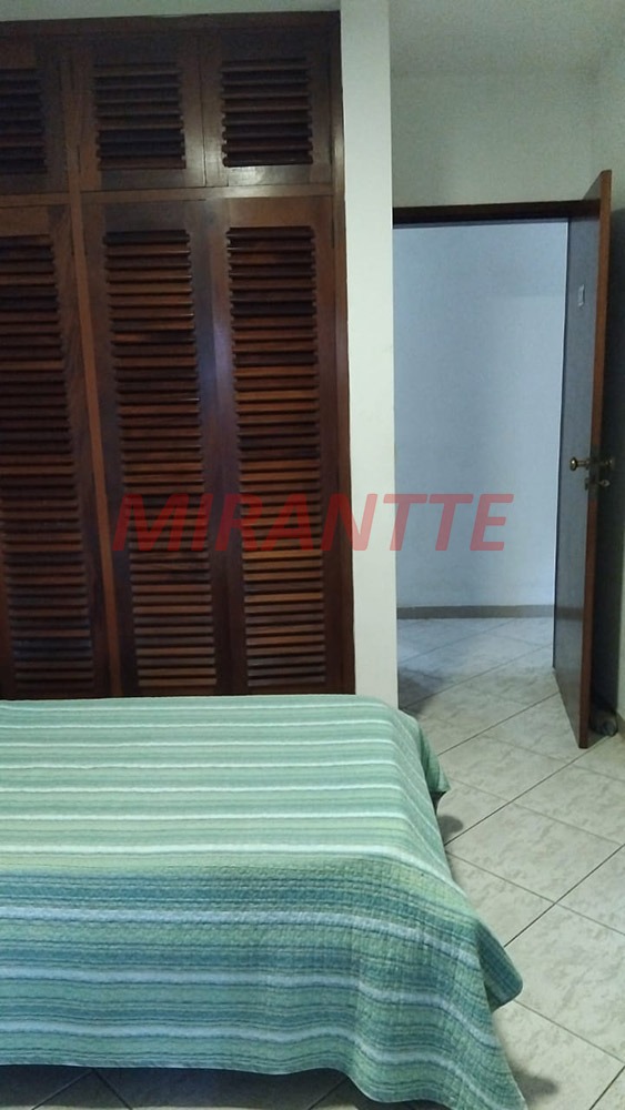 ChÁcara de 700m² com 4 quartos em Tremembe