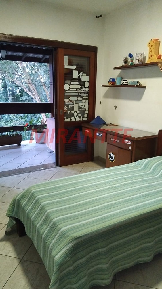 ChÁcara de 700m² com 4 quartos em Tremembe