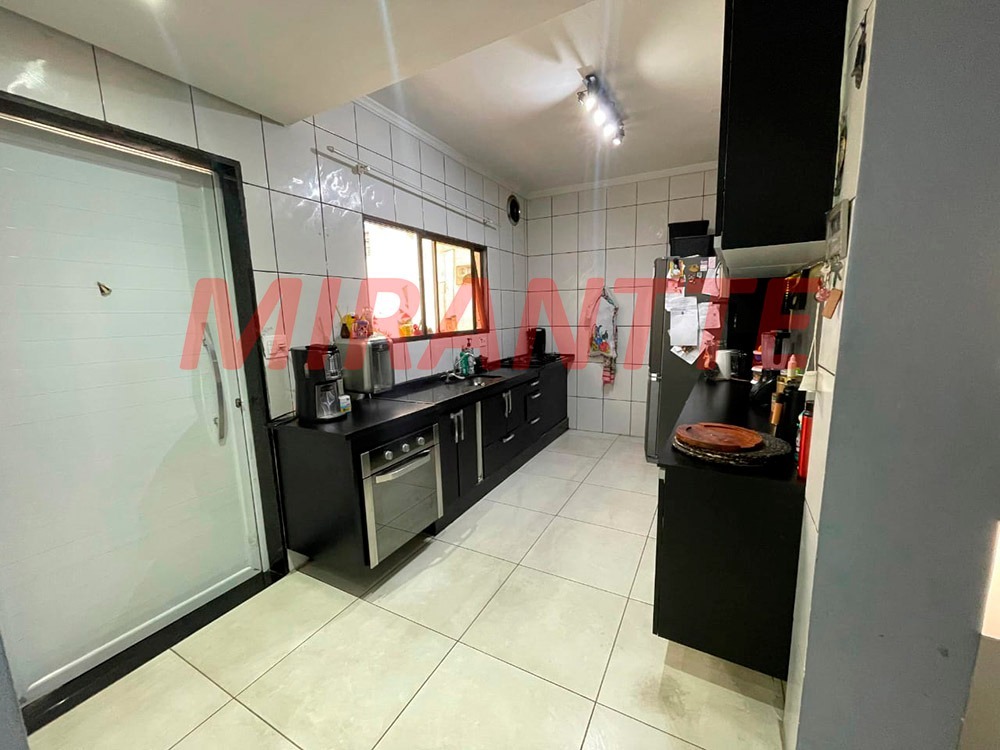 Casa terrea de 240m² com 8 quartos em Jardim Modelo