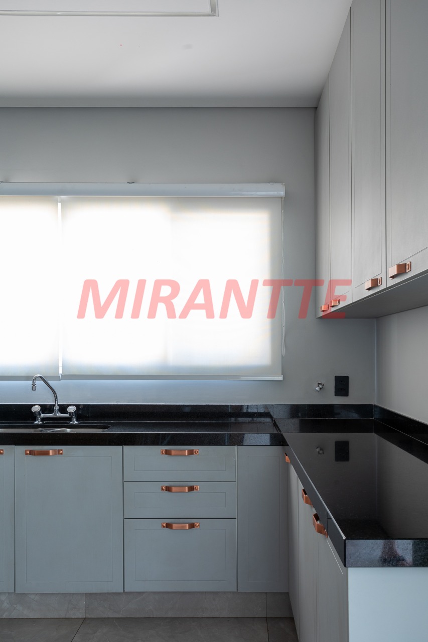 Cond. fechado de 340m² com 3 quartos em Engordadouro