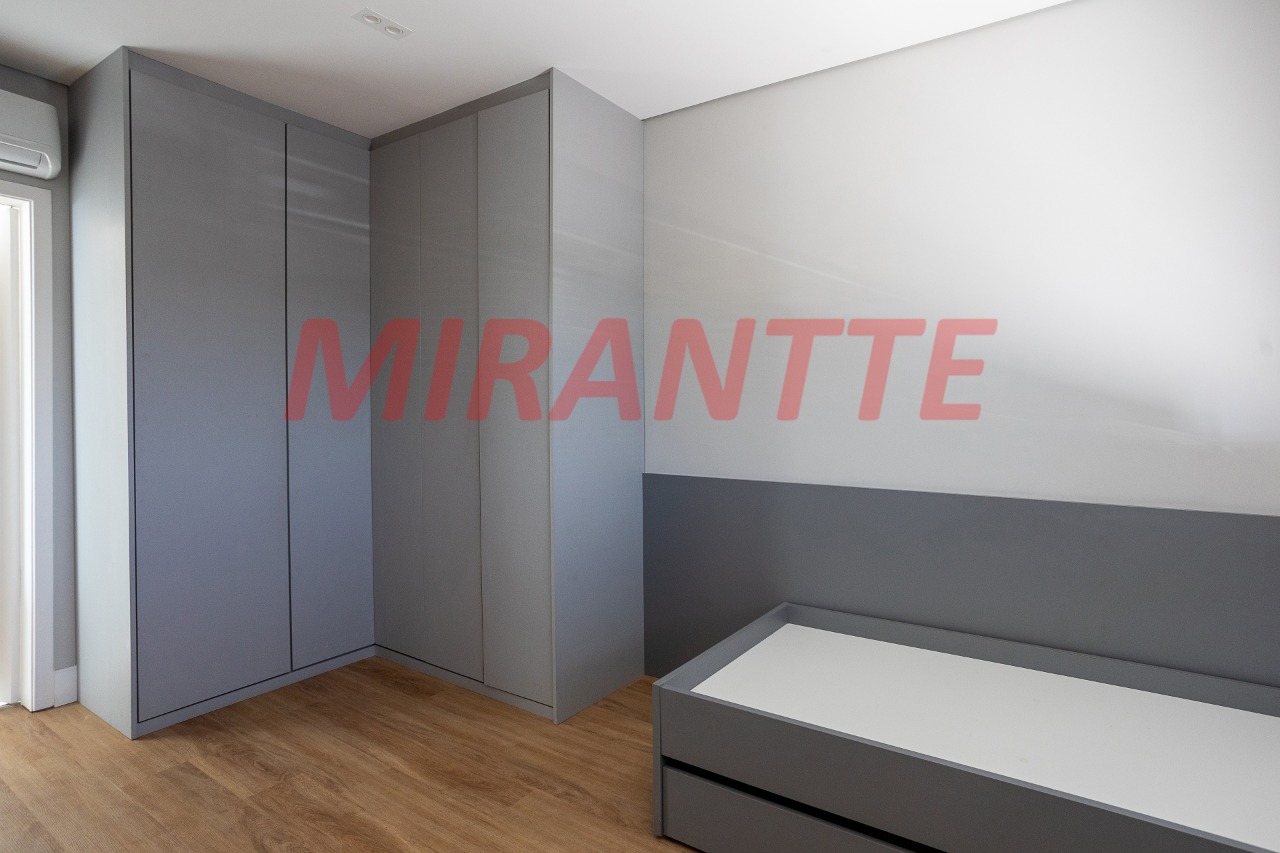 Cond. fechado de 340m² com 3 quartos em Engordadouro
