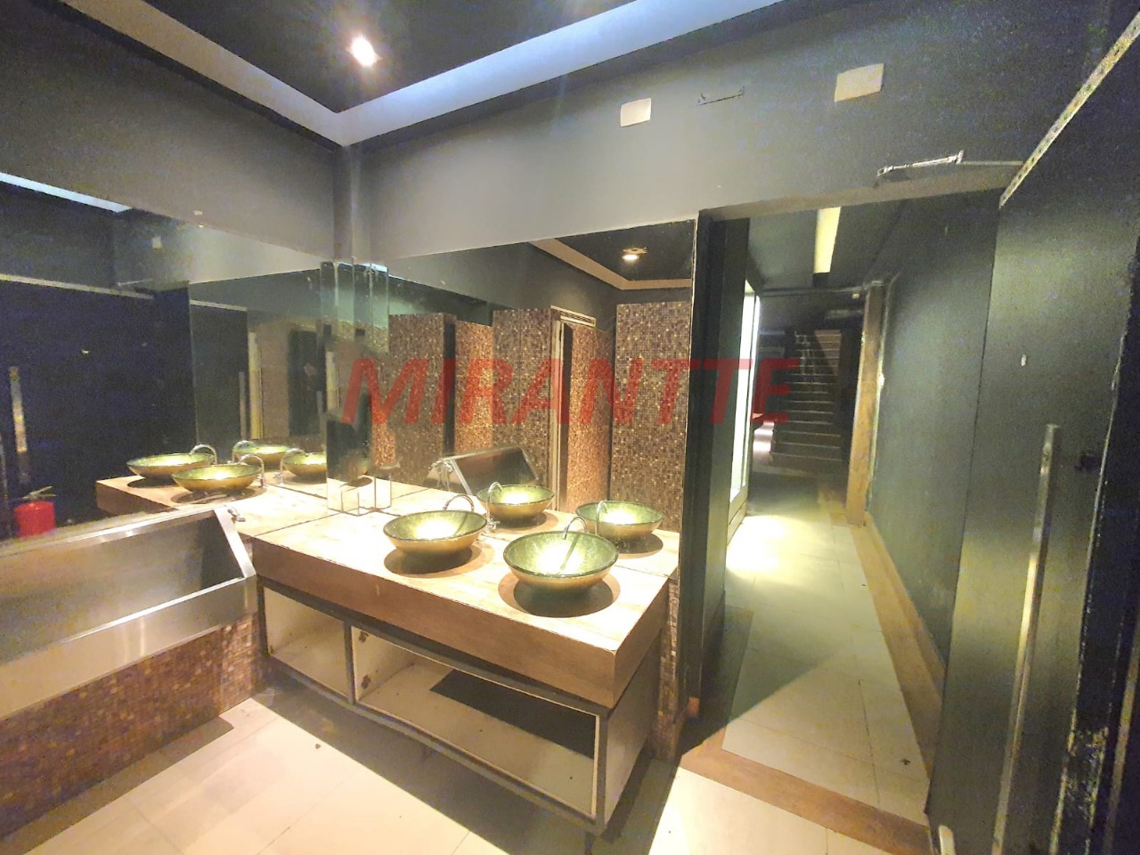 Comercial de 220m² em Imirim