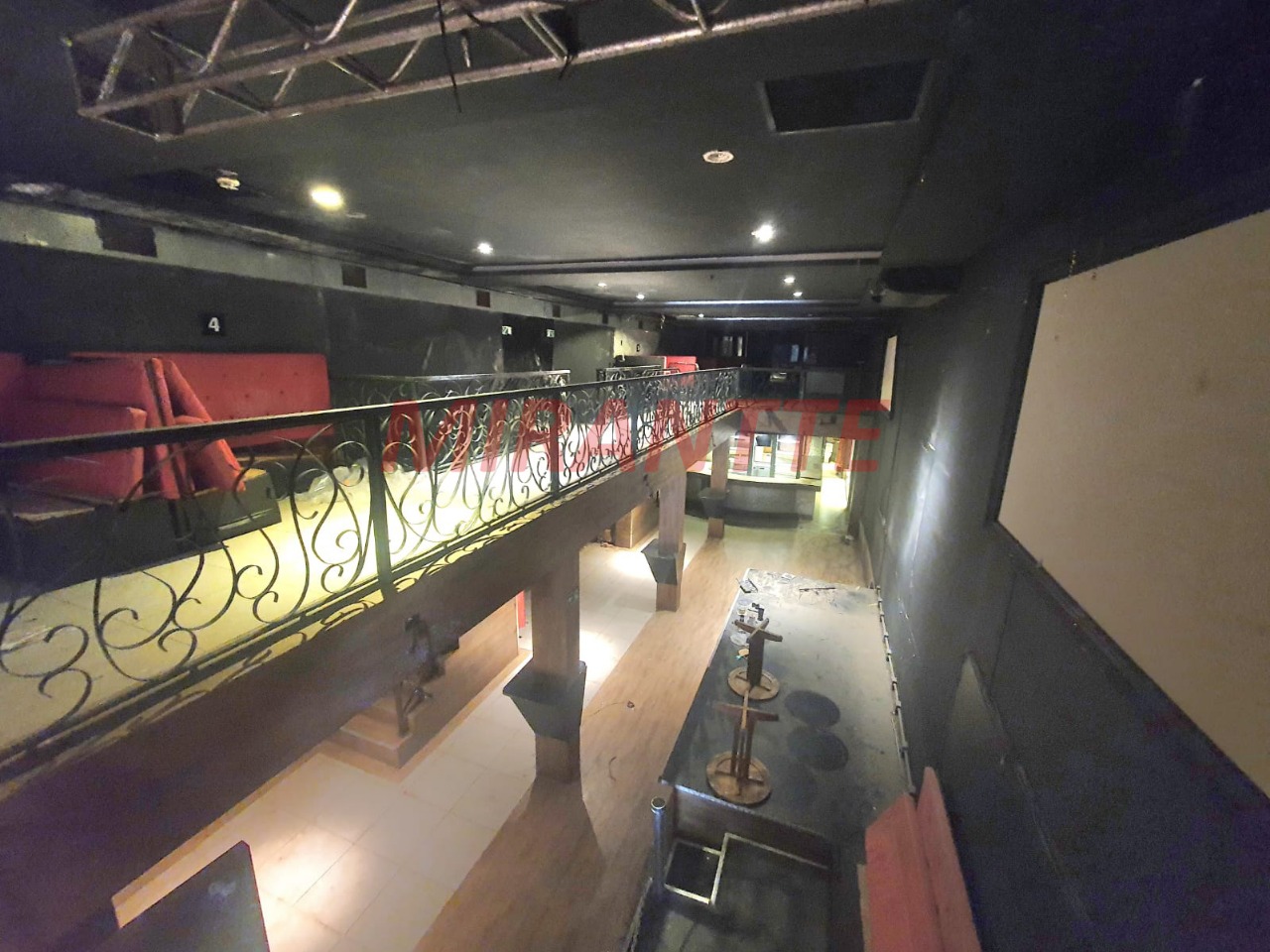 Comercial de 220m² em Imirim