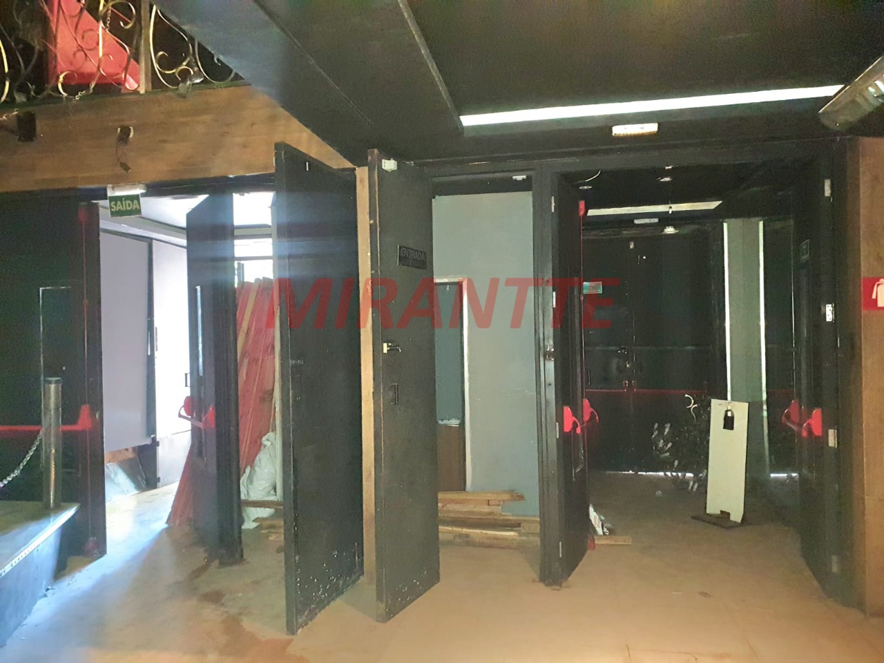 Comercial de 220m² em Imirim