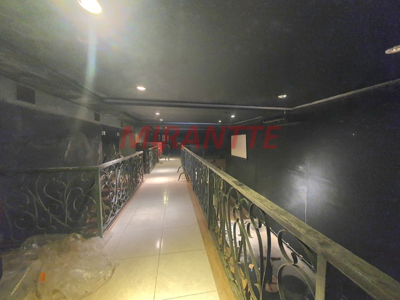 Comercial de 220m² em Imirim