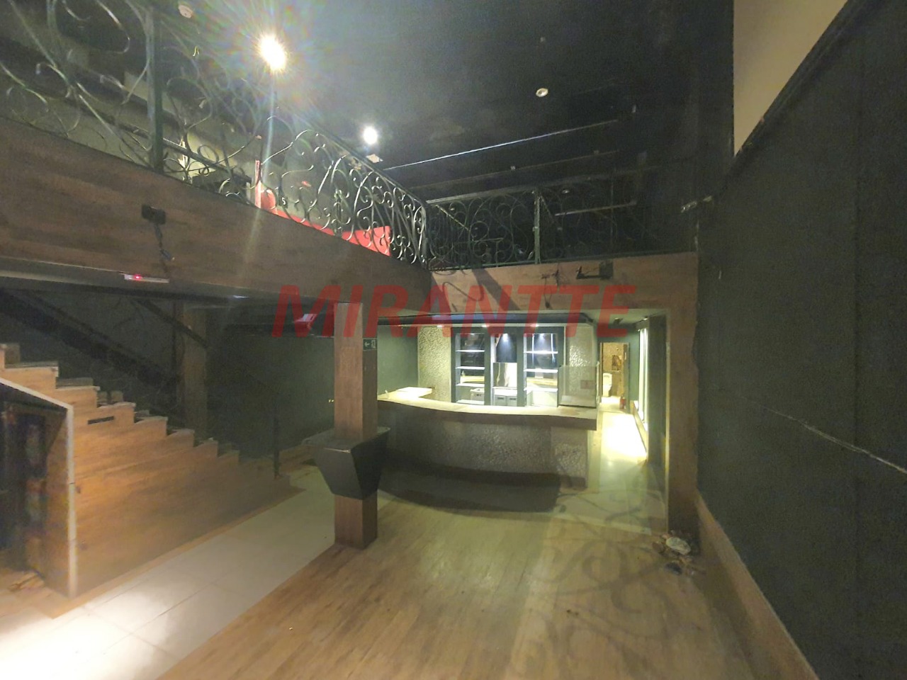 Comercial de 220m² em Imirim