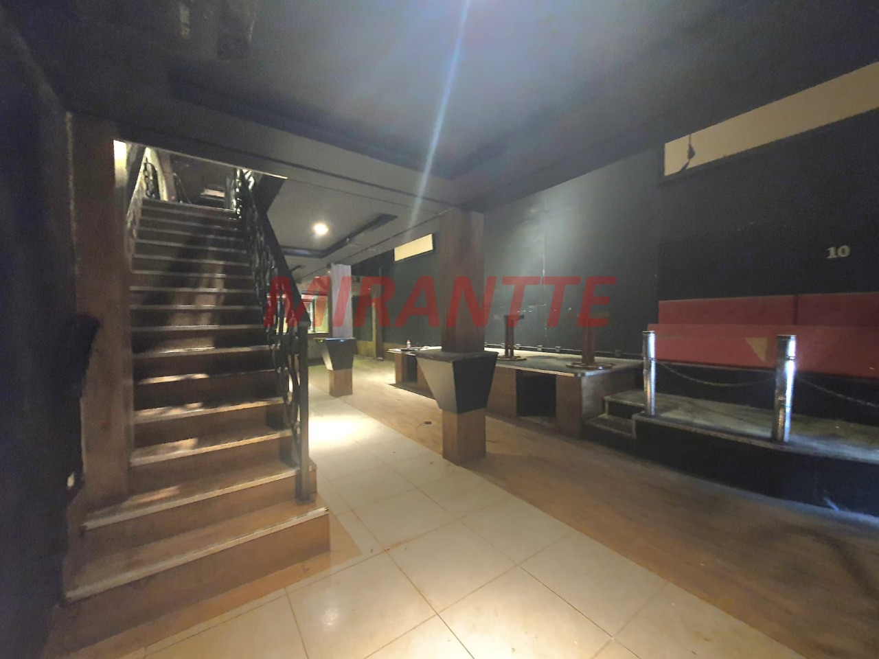 Comercial de 220m² em Imirim