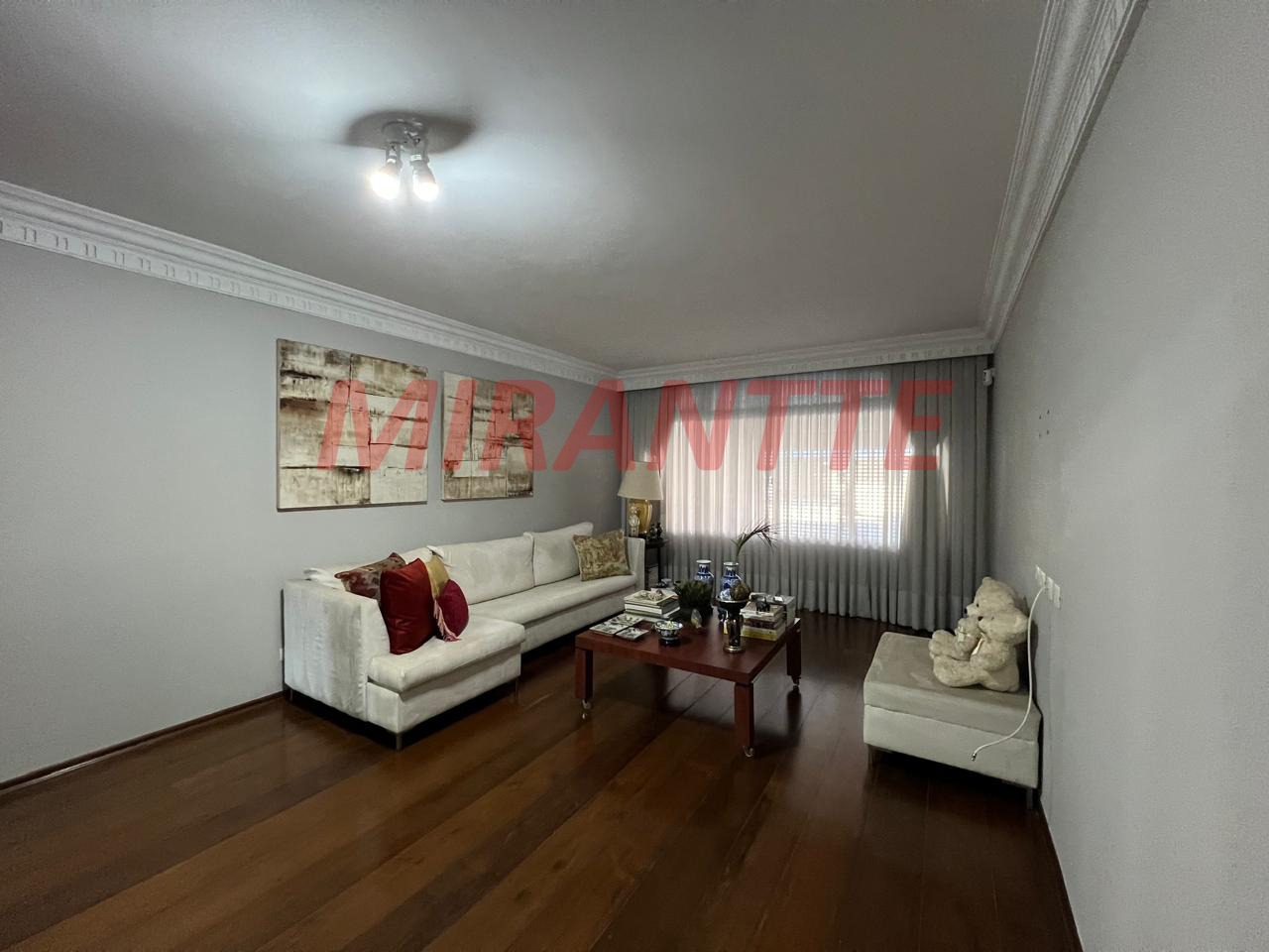 Sobrado de 203m² com 3 quartos em Parque Sao Domingos