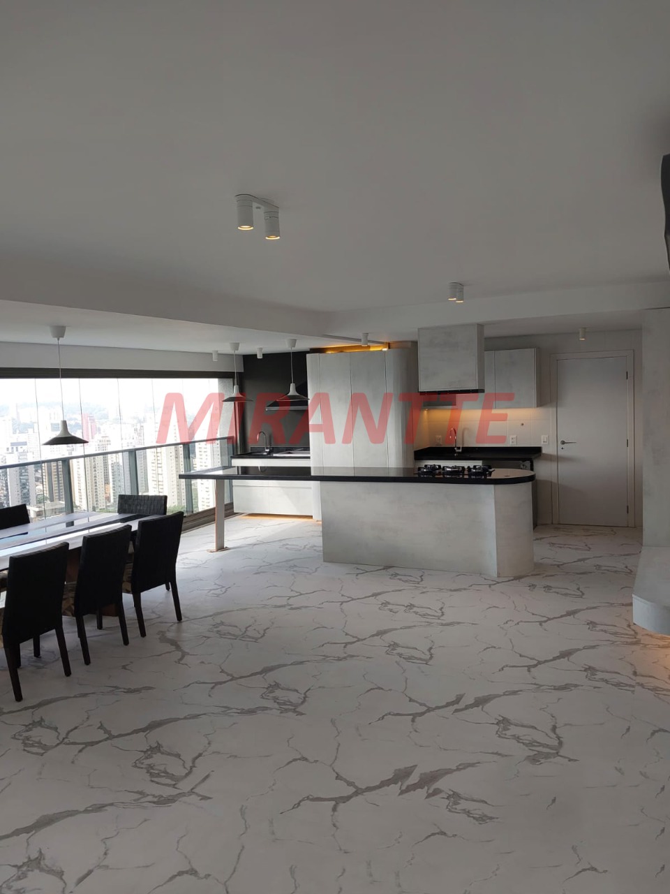 Apartamento de 142m² com 2 quartos em Jardim Morumbi