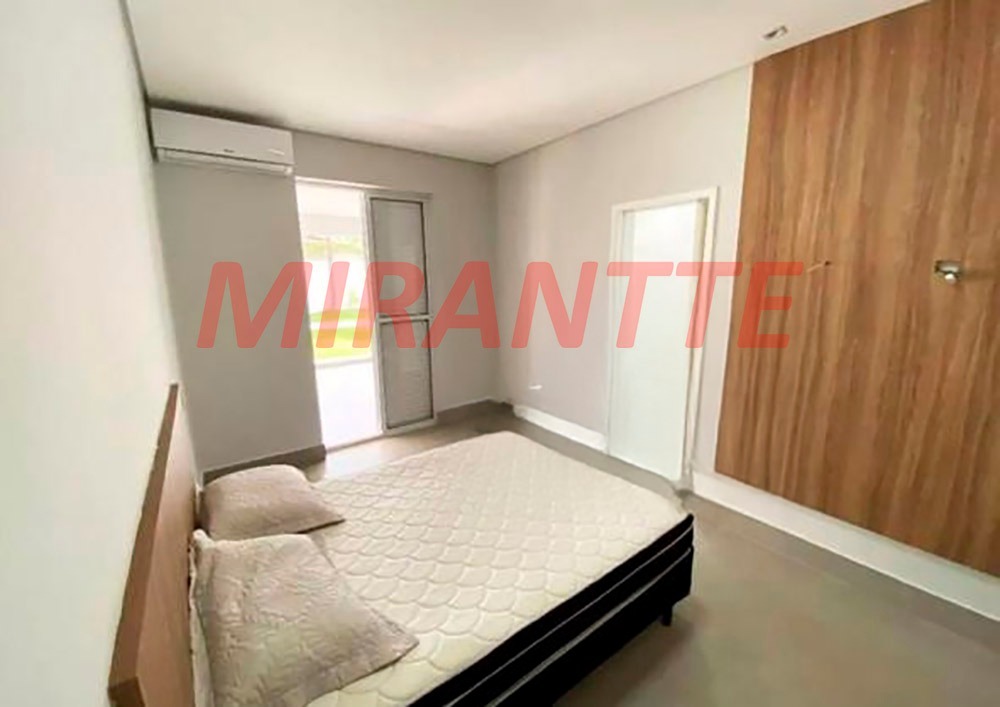 Cond. fechado de 420m² com 6 quartos em Jardim Acapulco