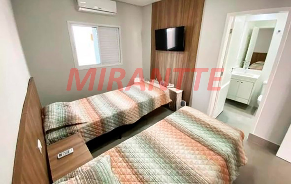 Cond. fechado de 420m² com 6 quartos em Jardim Acapulco