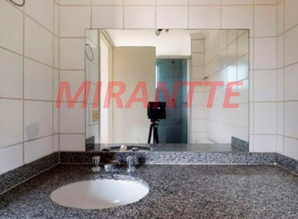 Apartamento de 70m² com 2 quartos em Santa Teresinha
