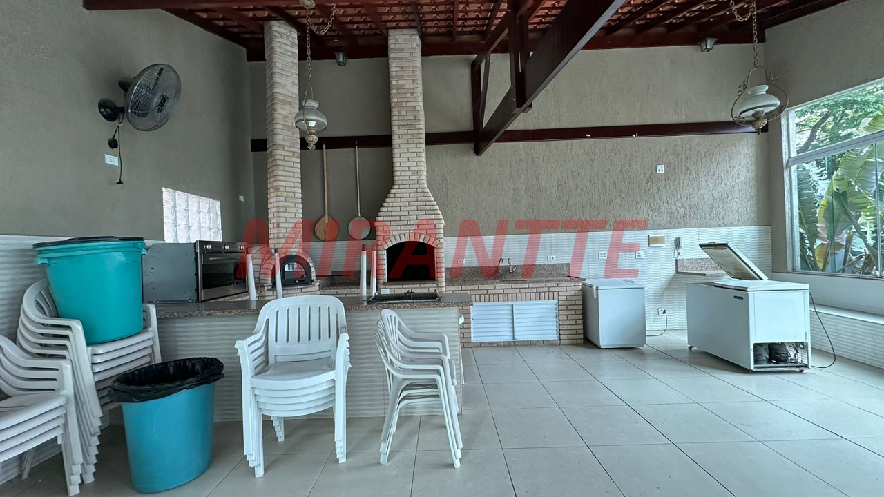 Apartamento de 75m² com 2 quartos em Santana