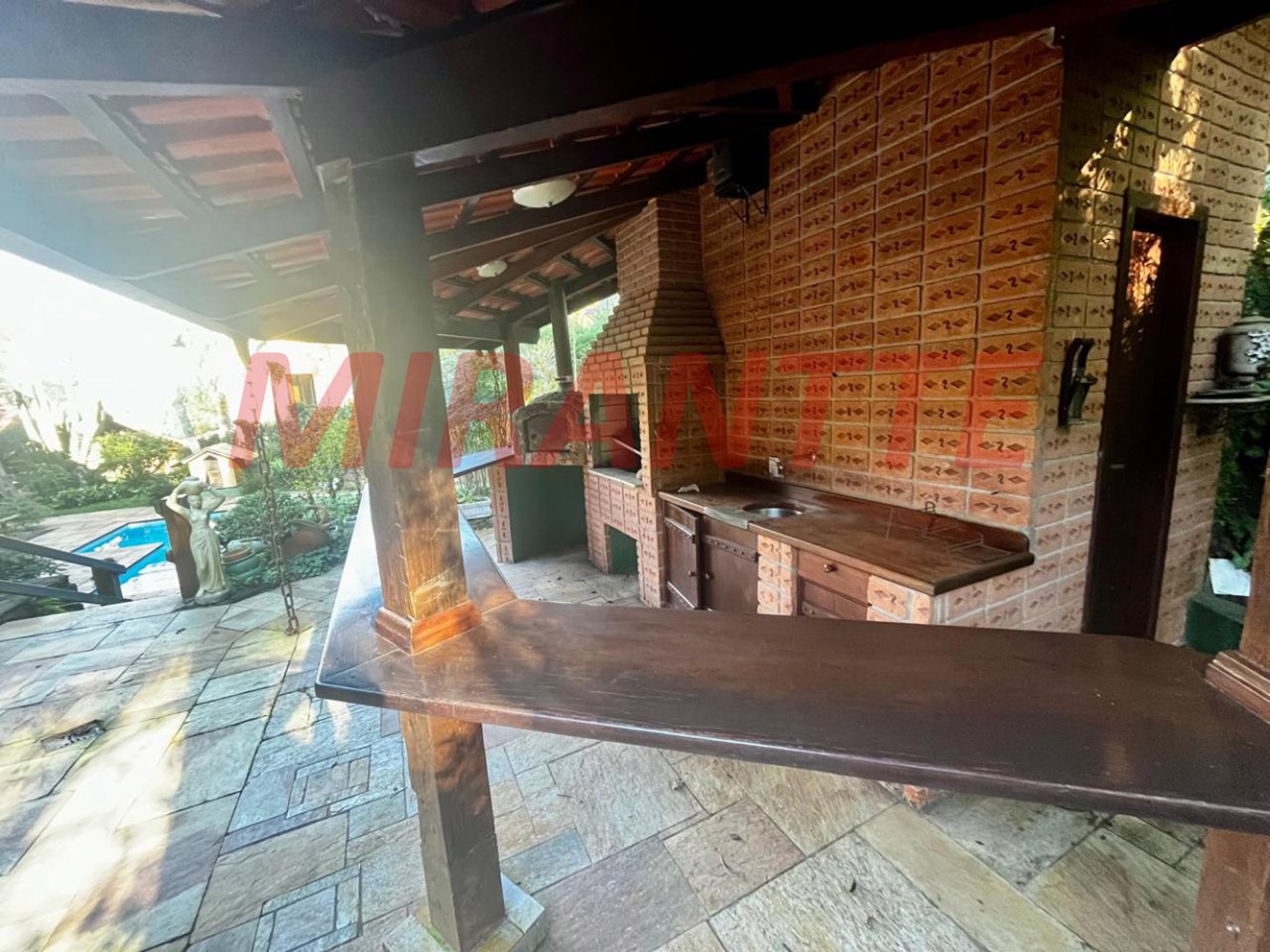 Cond. fechado de 220m² com 3 quartos em Serra da Cantareira