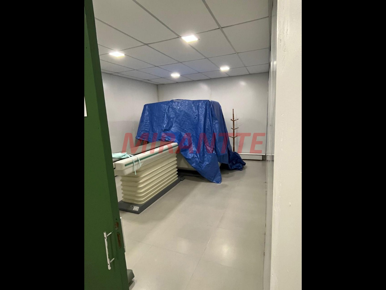 Comercial de 440m² em Jardim Presidente Dutra