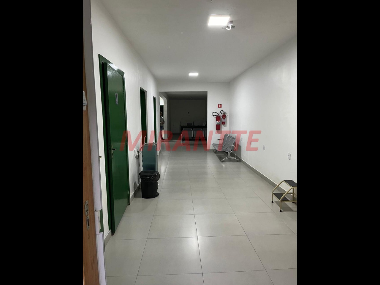 Comercial de 440m² em Jardim Presidente Dutra