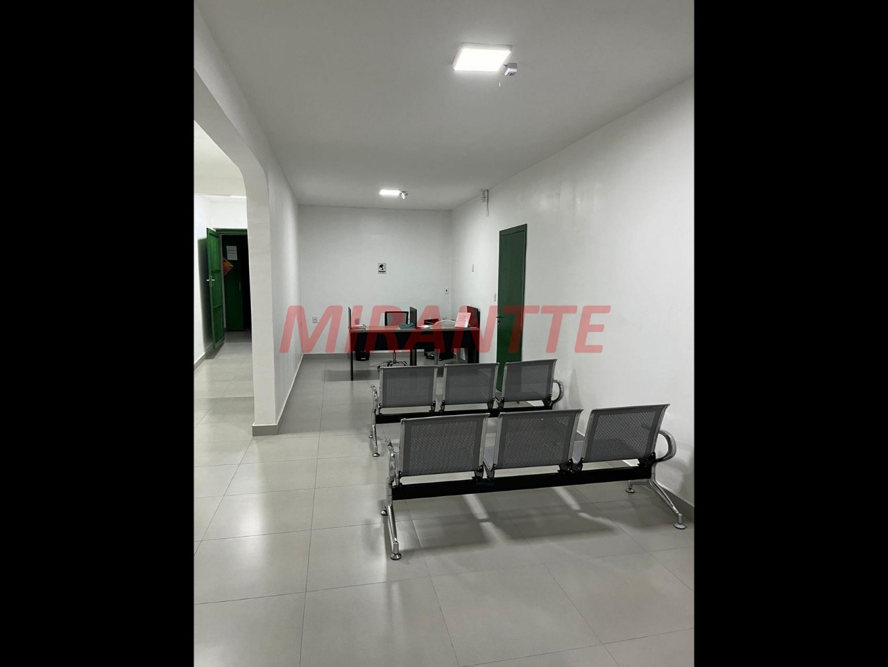 Comercial de 440m² em Jardim Presidente Dutra